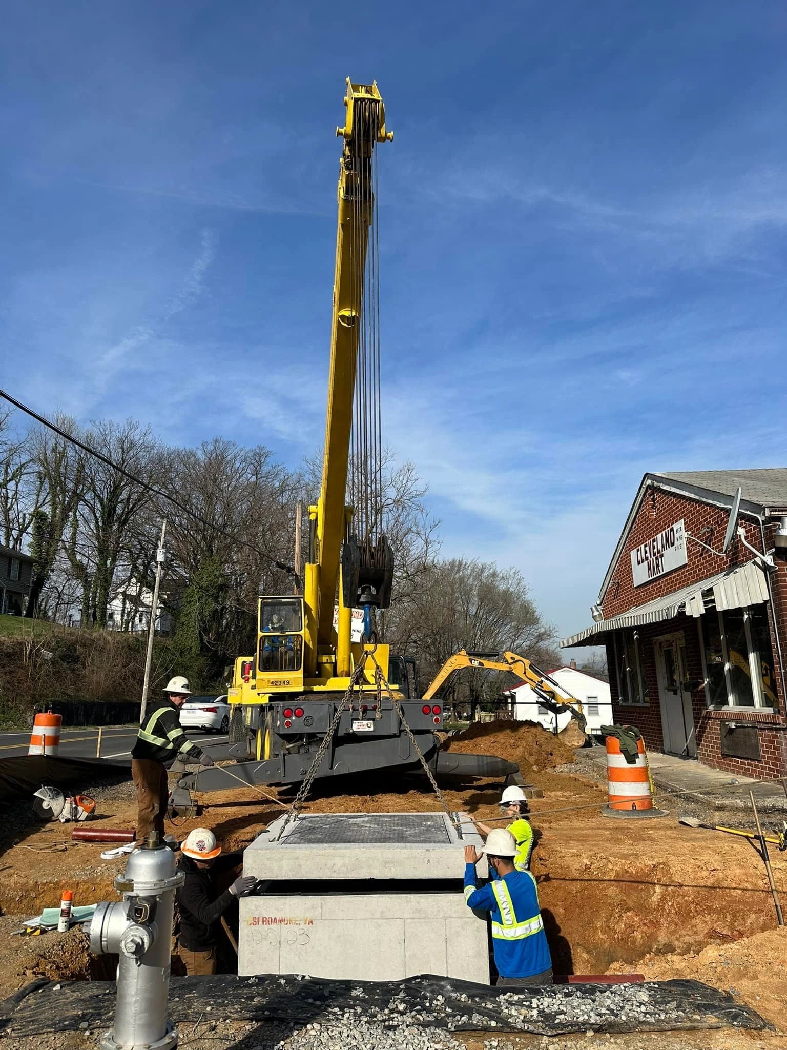 Summit Contracting standards — drilling equipment and workers